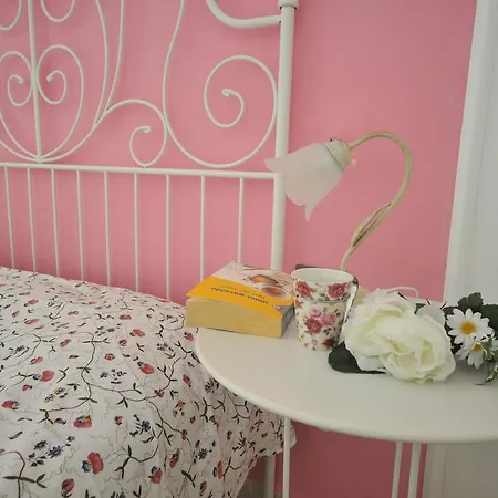 Oda ve Kahvaltı Rosa Dei Venti Viareggio